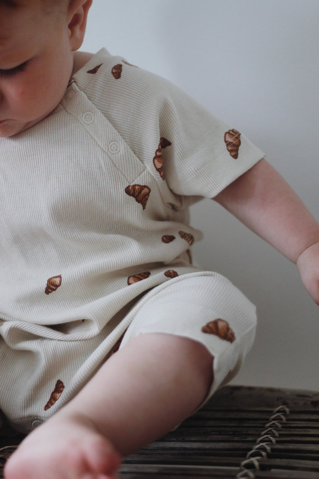 CARLSEN suit  kort ærmet - Croissant mini print